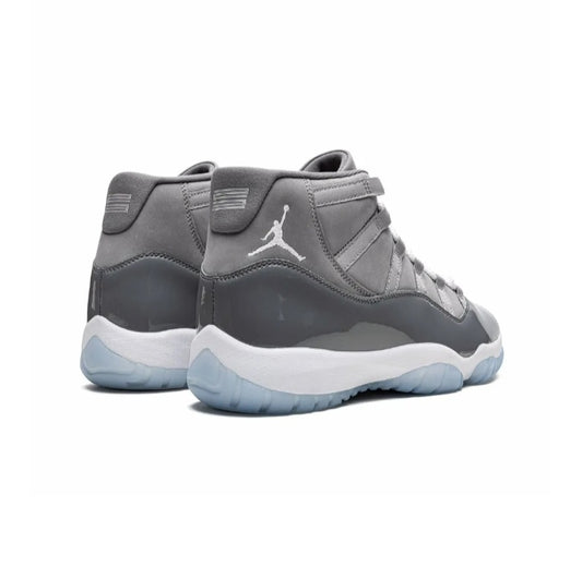 Jordan Retro Metallic